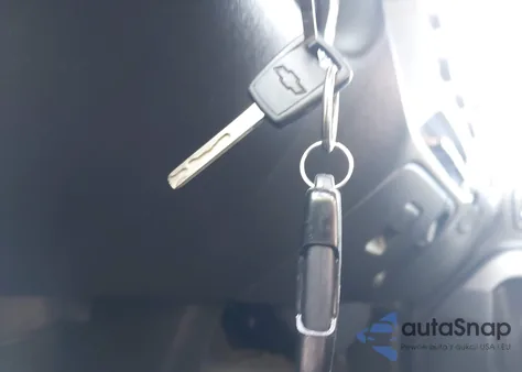 2014 Chevrolet Silverado 1500 1Lt из США, поврежденный, VIN 1GCRCREH3EZ222651